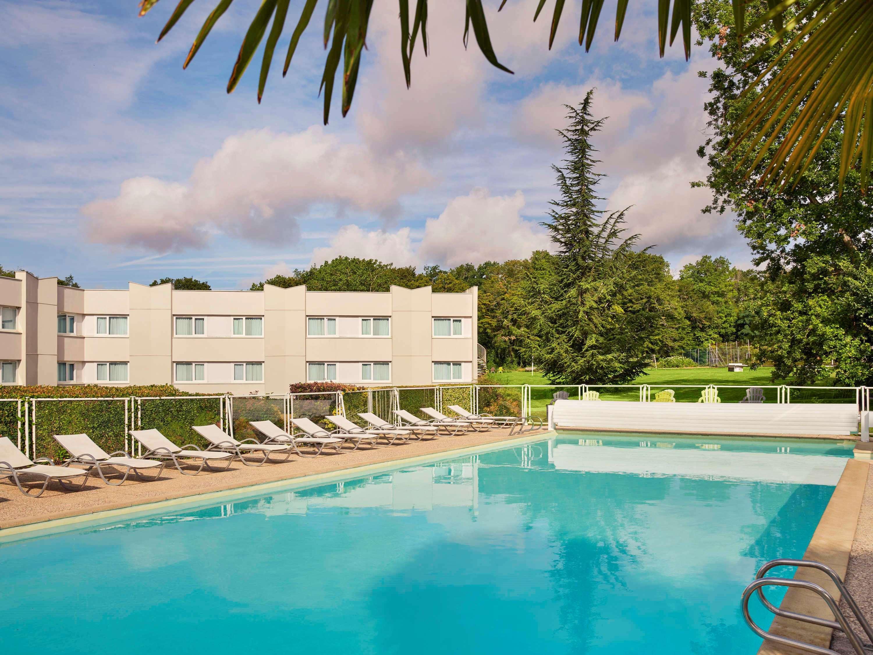 Novotel Fontainebleau Ury Zewnętrze zdjęcie