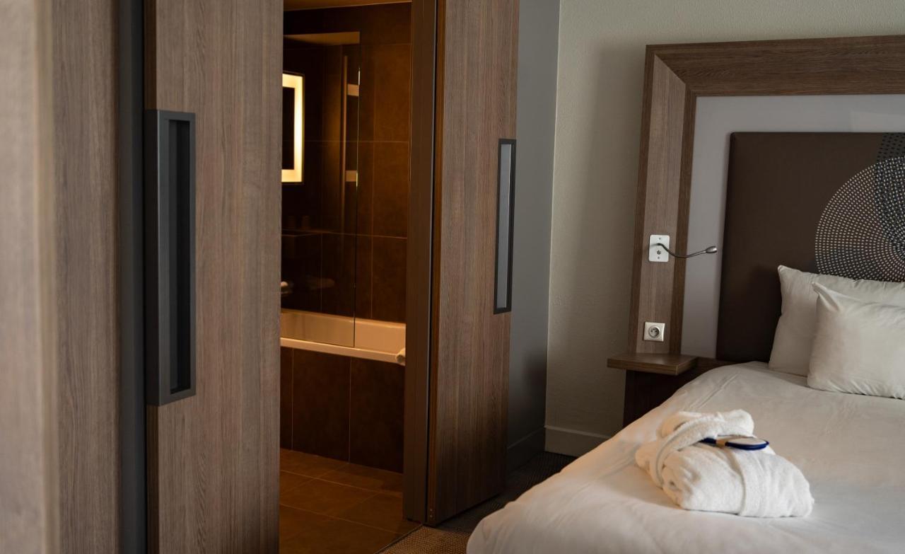 Novotel Fontainebleau Ury Zewnętrze zdjęcie
